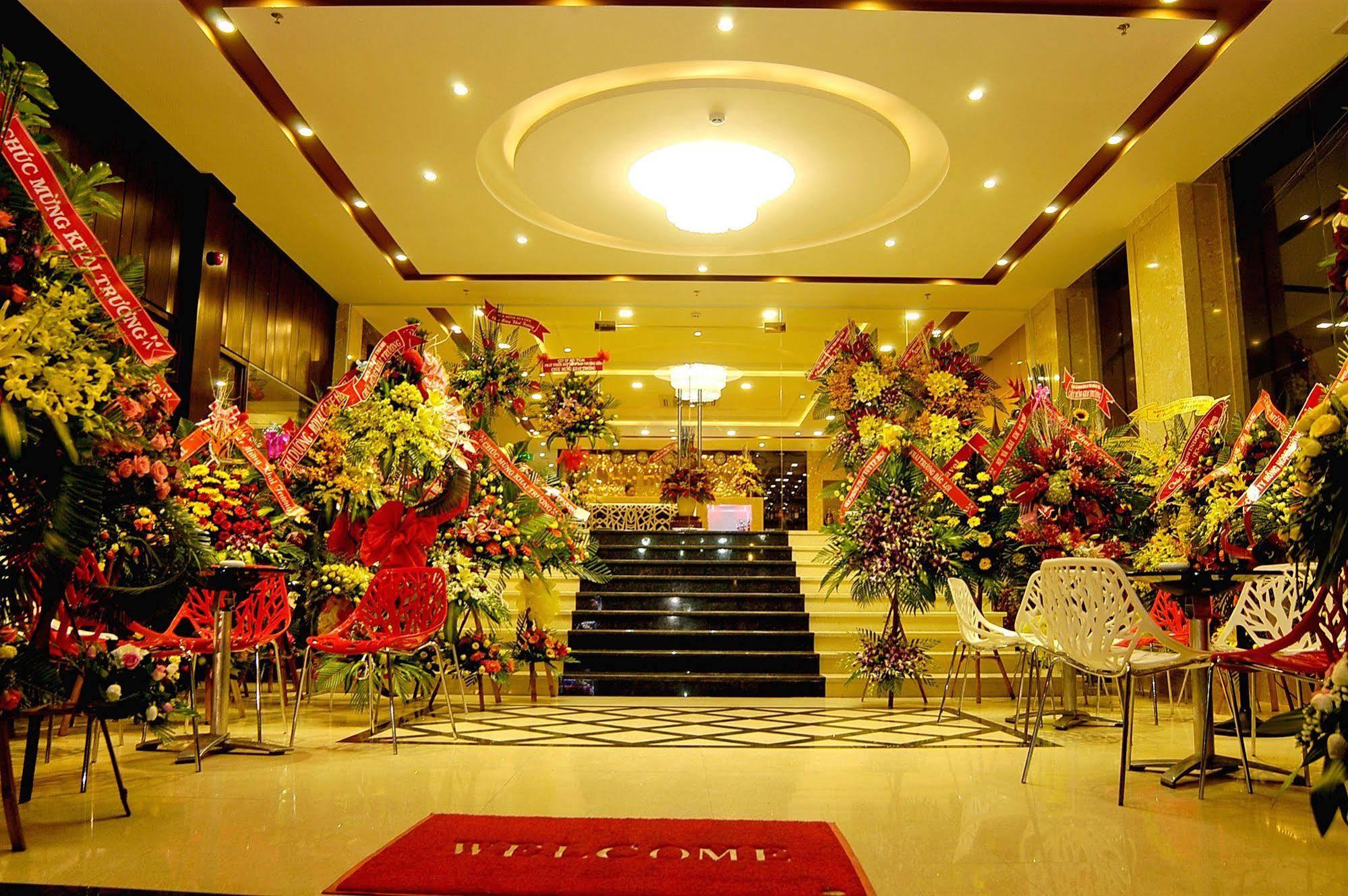 Nam Hung Hotel Nha Trang Eksteriør billede